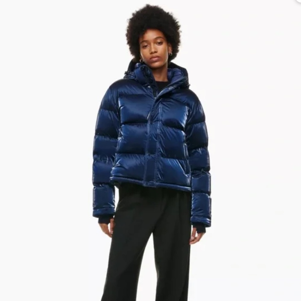 Aritzia Super Puff Shorty - Liquid Shine Dark Blue